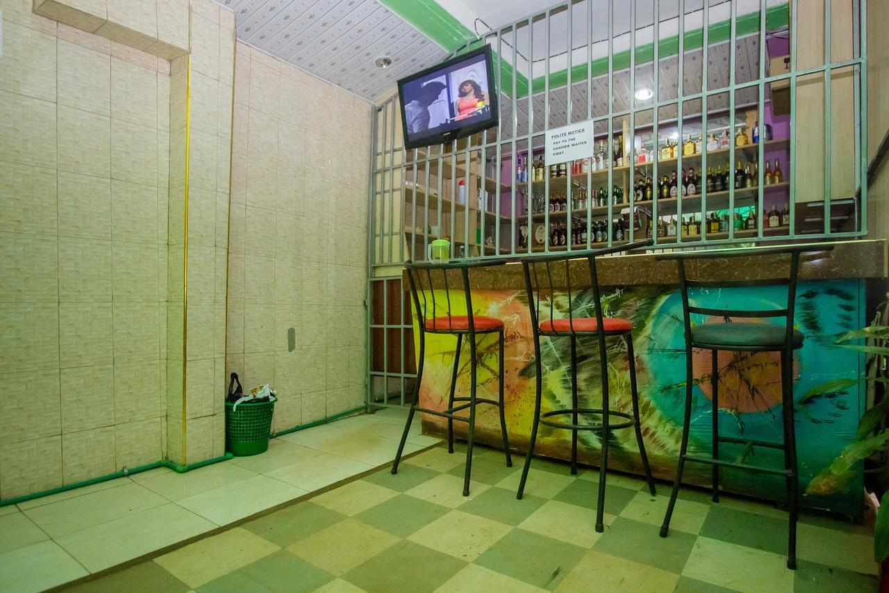 Pearl Springs Hotel Ньери Экстерьер фото